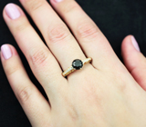 Золотое кольцо с черным 1,65 карата и бесцветными бриллиантами Золото