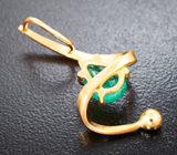 Золотой кулон с «неоновым» уральским изумрудом высокой чистоты 0,92 карата и лейкосапфиром Золото