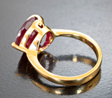 Золотое кольцо с ярким насыщенным рубином 6,59 карата и бриллиантами высоких характеристик Золото