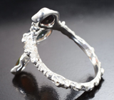 Серебряное кольцо с ограненными черными опалами