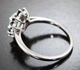 Симпатичное серебряное кольцо с халцедоном и шпинелями