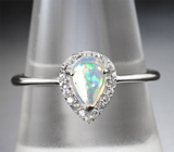 Серебряный комплект с кристаллическими эфиопскими опалами и лейкосапфирами Серебро 925