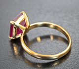 Золотое кольцо с крупным насыщенным рубином 3,34 карата