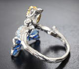 Удивительное серебряное кольцо с синими сапфирами, голубыми топазами и цветной эмалью Серебро 925