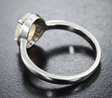 Праздничное серебряное кольцо с ограненным эфиопским опалом и сапфирами