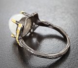 Серебряное кольцо с лунным камнем и голубыми топазами Серебро 925
