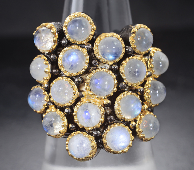 Серебряное кольцо с лунным камнем купить в интернет магазине Серебряные ...