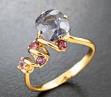 Золотое кольцо с титановой 1,78 карата и чистейшими пурпурно-розовыми шпинелями Золото