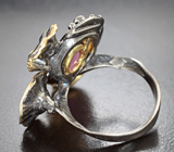 Серебряное кольцо с корундом, аметистом и альмандинами гранатами Серебро 925