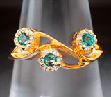 Золотое кольцо с яркими насыщенными уральскими александритами высокой чистоты 0,28 карата и брилллиантами Золото
