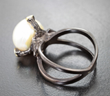 Серебряное кольцо с жемчугом и голубыми топазами