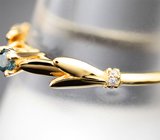 Золотое кольцо с уральским александритом высокой чистоты 0,1 карата и бриллиантами