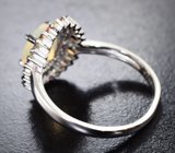Превосходное серебряное кольцо с ограненным эфиопским опалом и разноцветными сапфирами