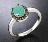 Великолепное серебряное кольцо с изумрудом и разноцветными сапфирами