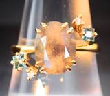 Золотое кольцо с крупным полихромным и чистейшими «неоновыми» уральскими александритами 4,08 карата, и бриллиантам Золото