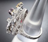 Серебряное кольцо с сапфиром, цветным жемчугом и перидотами
