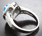 Эффектное серебряное кольцо с «неоновым» апатитом