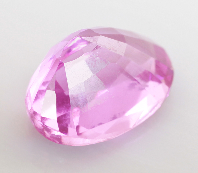 Яркий пурпурно-розовый сапфир 0,81 карата купить в интернет магазине ...