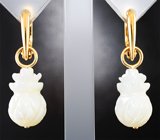 Золотые серьги со съемными подвесами с крупным резным жемчужно-кремовым перламутром 18,33 карата Золото