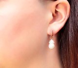 Золотые серьги со съемными подвесами с крупным резным жемчужно-кремовым перламутром 18,33 карата Золото