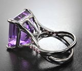 Серебряное кольцо с крупным аметистом 28,52 карата и родолитами
