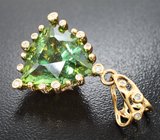 Кулон с полихромным апатитом авторской огранки 15,15 карата и бриллиантами