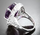 Серебряное кольцо с аметистом 11,4 карата и малыми аметистами