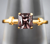 Золотое кольцо с гранатом авторской огранки со сменой цвета 1,15 карата