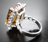 Серебряное кольцо с крупным цитрином 17,18 карата и самоцветами