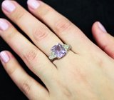 Замечательное серебряное кольцо с аметистом и перидотами