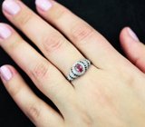 Эффектное серебряное кольцо с рубином и черными шпинелями