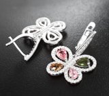 Эффектные серебряные серьги с разноцветными турмалинами