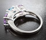 Замечательное серебряное кольцо с голубым топазом и аметистами