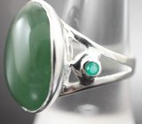Серебряное кольцо с крупным хризопразом и авантюринами