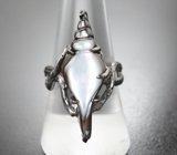 Серебряное кольцо с перламутровой раковиной
