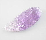 Крупный полихромный резной аметист 21,12 карата