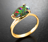 Золотое кольцо с ярким контрастным ограненным черным опалом 1,08 карата