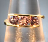 Золотое кольцо с гранатами со сменой цвета 1,49 карата