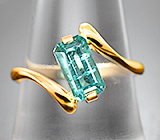 Золотое кольцо с ярким «неоновым» апатитом 1,55 карата