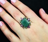 Серебряное кольцо с изумрудом 5,86 карата, аметистами и перидотами