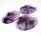 Набор из 3 крупных полихромных уральских аметистов 102,92 карата