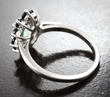 Чудесное серебряное кольцо с халцедоном и черными шпинелями