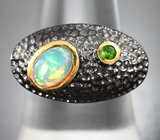 Серебряное кольцо с кристаллическим эфиопским опалом и диопсидом