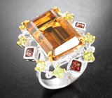 Серебряное кольцо с цитрином, перидотами и альмандинами гранатами
