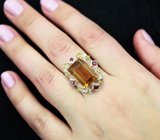 Серебряное кольцо с цитрином, перидотами и альмандинами гранатами