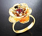 Массивное золотое кольцо c ярко-красной рубиновой шпинелью бриллиантовой огранки 0,67 карата и бриллиантами
