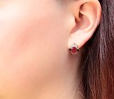 Серебряные серьги с яркими насыщенными рубинами и черными шпинелями