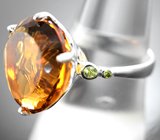 Серебряное кольцо с насыщенным цитрином и перидотами