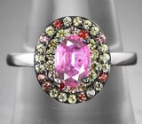 Серебряное кольцо с розовым «неоновым» и разноцветными сапфирами