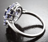 Роскошное серебряное кольцо с синим сапфиром и танзанитами